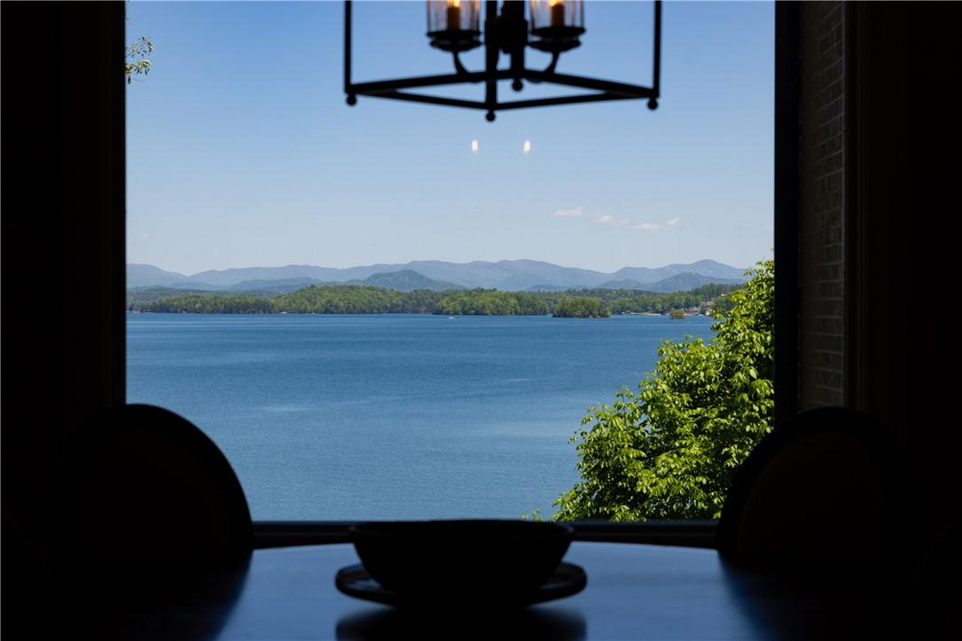 Image 2: 3 Mile water view ecompassing the Blue Ridge Mount