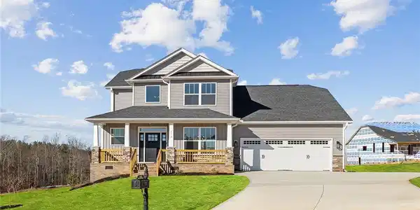 512 Broad Creek Court