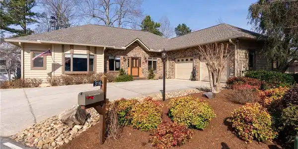 316 S Reach Lane