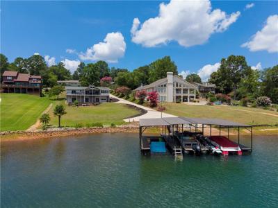 1626 Keowee Lakeshore Drive
