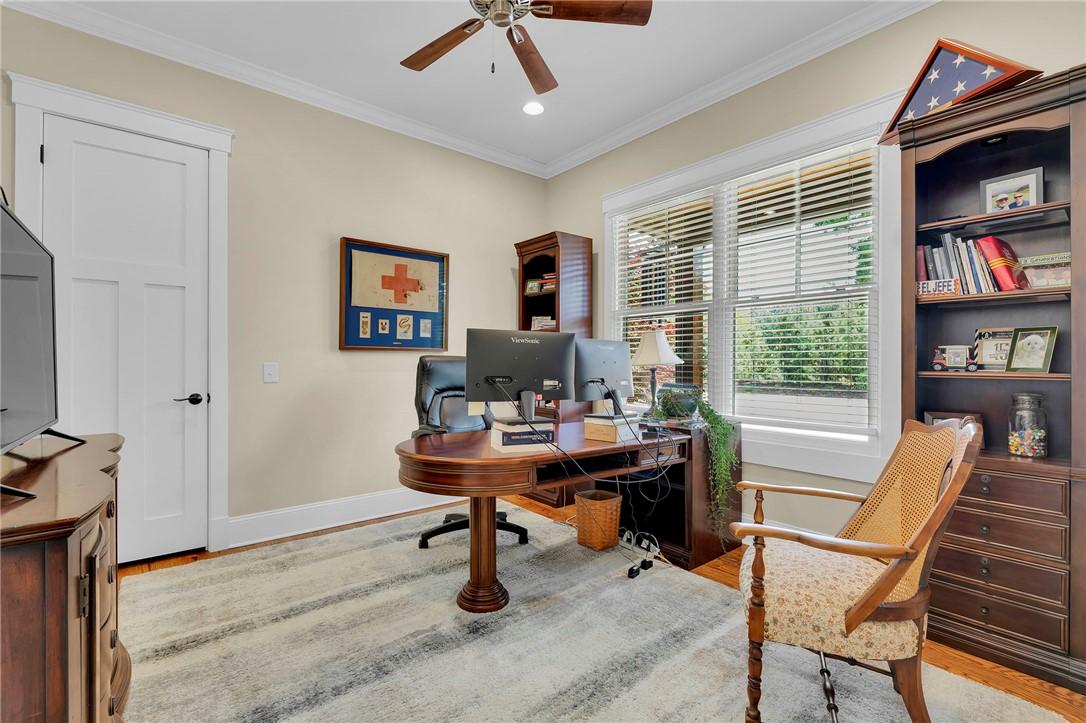 Image 4: This dedicated office space provides a productive
