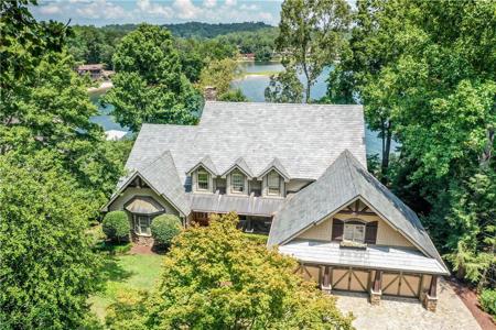 26 Beacon Ridge Circle