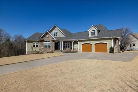 209 Crestridge Drive