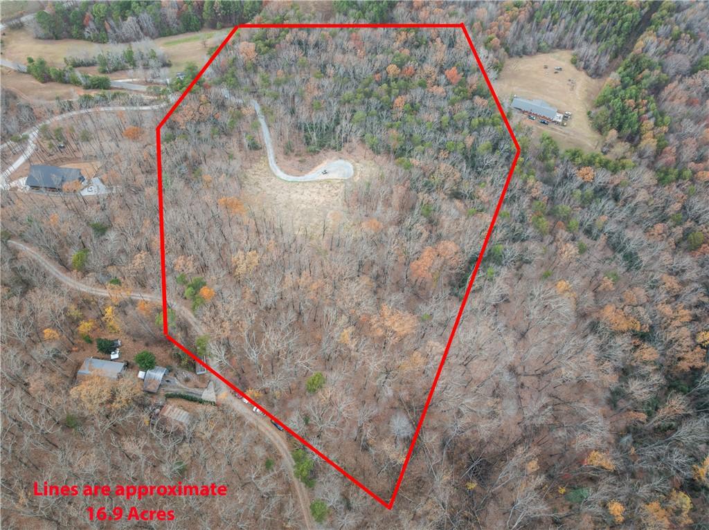 Image 4: Note:  Photographs showing approximate lot line lo
