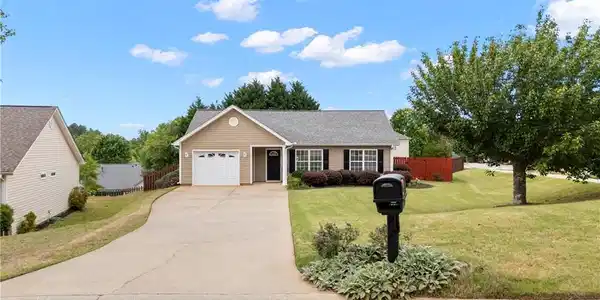 2 Reid Valley Court