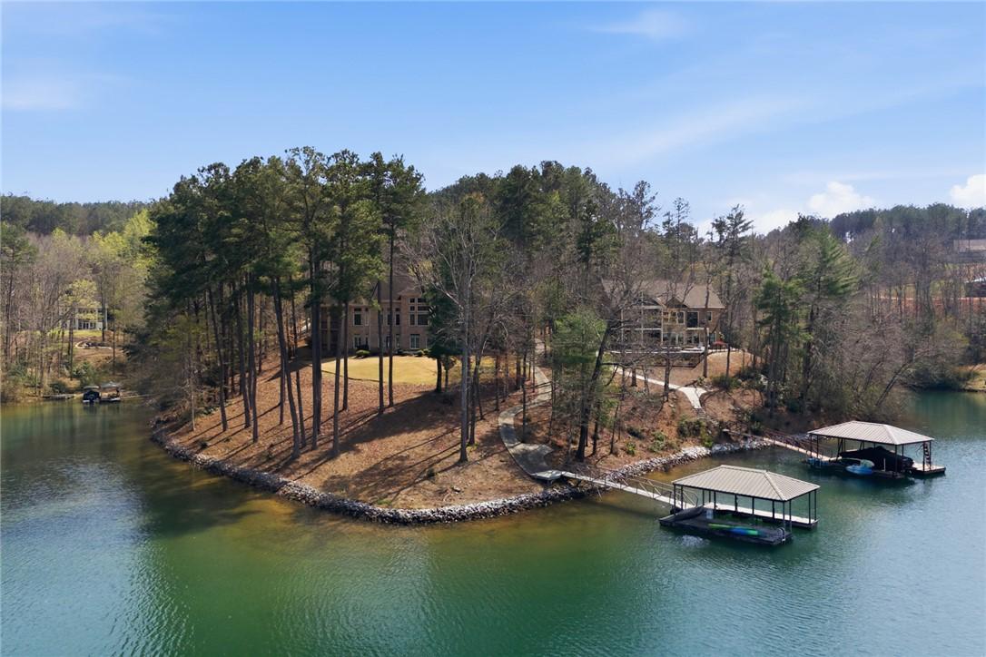 Image 4: This tranquil Lake Keowee property boasts private