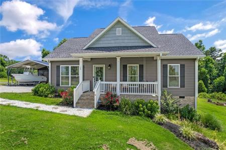 189 Hillcrest Drive