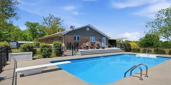 127 Rice's Creek Road