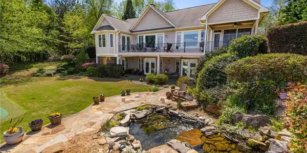 729 Navigators Pointe