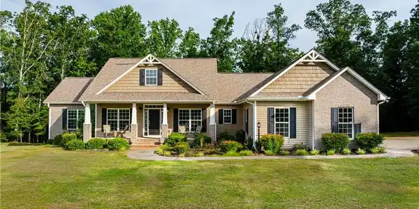 54 Woodall Road