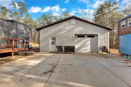 2475 Pumpkintown Highway