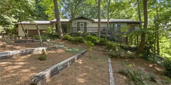 56 Cardinal Circle