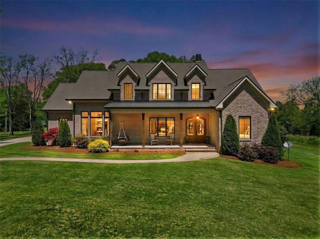 Image 1: Welcome to 724 Red Hill Rd!