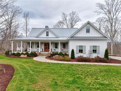 625 Riverstead Drive