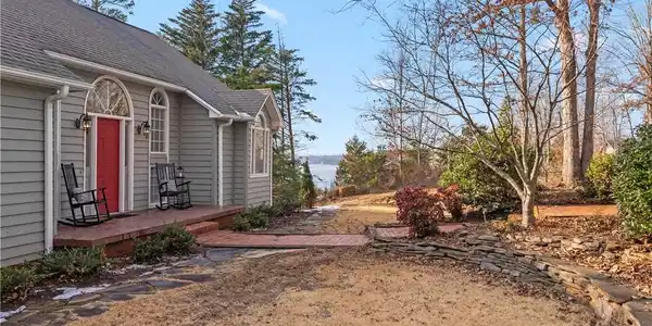 1211 Cane Creek Drive